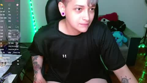 Snapshot of maylyy_kan chatting on May 25, 2026, 11:44 pm Mayle kan online show from May 25, 2026, 11:44 pm