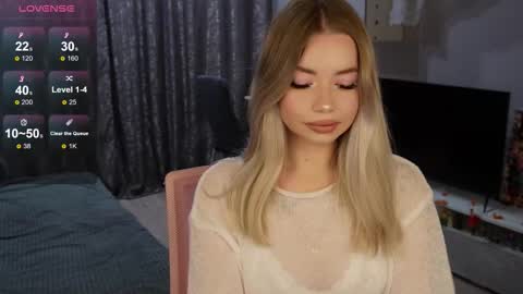 may online show from October 31, 2025, 8:54 pm