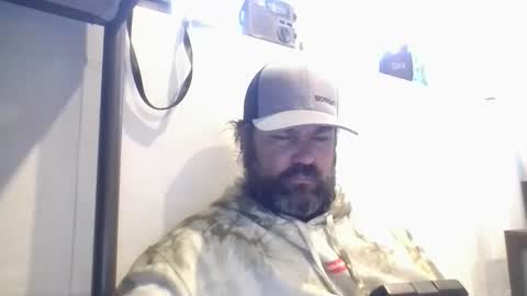 Snapshot of mayoramx chatting on March 10, 2026, 3:39 pm Dad bod 43 online show from March 10, 2026, 3:39 pm