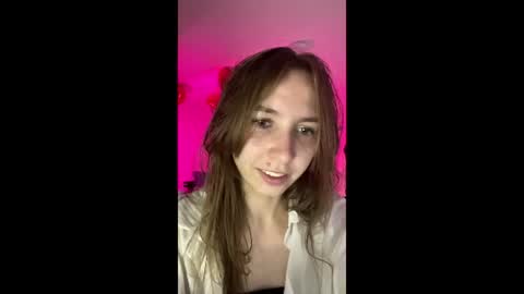 Snapshot of mayrabereznak chatting on July 26, 2026, 5:26 am Merry online show from July 26, 2026, 5:26 am