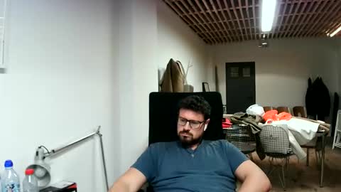 maythe4bwu online show from September 14, 2025, 9:52 am