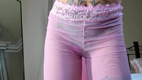 Snapshot of mazeekiin chatting on February 13, 2025, 5:22 pm Maze online show from February 13, 2025, 5:22 pm