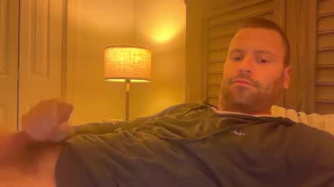 lol online show from November 22, 2025, 6:45 am