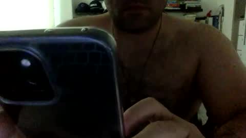 Snapshot of mbotve chatting on October 31, 2025, 9:05 pm VzlaMan online show from October 31, 2025, 9:05 pm