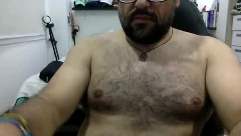 Snapshot of mbotve chatting on November 13, 2025, 5:17 am VzlaMan online show from November 13, 2025, 5:17 am