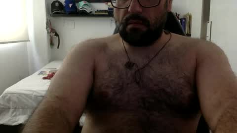 Snapshot of mbotve chatting on June 1, 2026, 5:58 pm VzlaMan online show from June 1, 2026, 5:58 pm