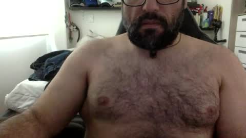 Snapshot of mbotve chatting on June 12, 2026, 8:19 pm VzlaMan online show from June 12, 2026, 8:19 pm