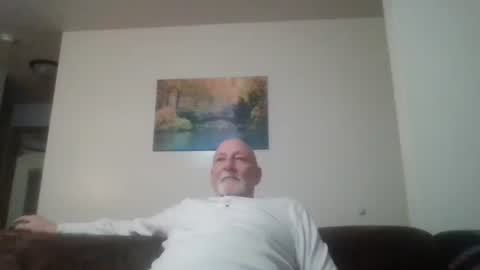 Snapshot of mdane99 chatting on December 18, 2024, 11:40 pm mdane99 online show from December 18, 2024, 11:40 pm