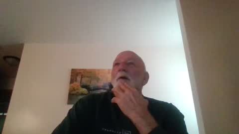 Snapshot of mdane99 chatting on January 1, 2025, 5:00 pm mdane99 online show from January 1, 2025, 5:00 pm