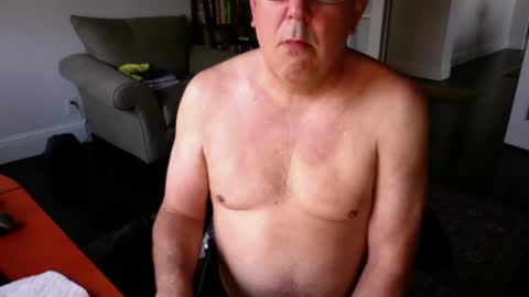Snapshot of mdog9669 chatting on July 5, 2026, 12:34 pm mdog9669 online show from July 5, 2026, 12:34 pm