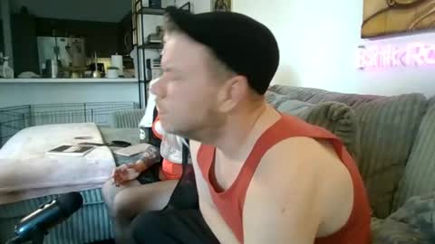 Snapshot of me2283 chatting on February 14, 2025, 6:51 pm me2283 online show from February 14, 2025, 6:51 pm