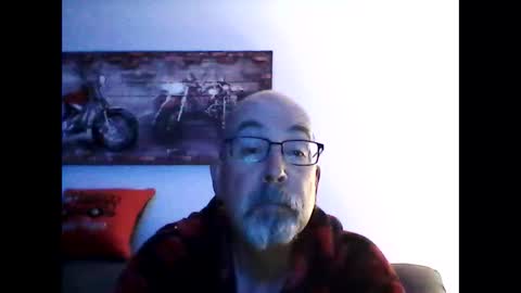 me at home online show from April 26, 2026, 10:46 am