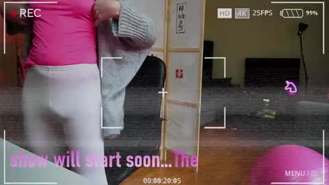 Snapshot of medelainexx chatting on October 27, 2025, 12:53 pm Milena online show from October 27, 2025, 12:53 pm