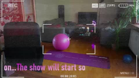 Snapshot of medelainexx chatting on November 13, 2025, 12:37 pm Milena online show from November 13, 2025, 12:37 pm