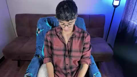 Snapshot of medianocheblue chatting on July 22, 2026, 3:37 pm medianocheblue online show from July 22, 2026, 3:37 pm