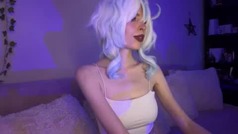 Nicole online show from May 15, 2026, 7:21 pm