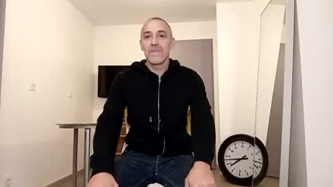 Meditmtc online show from December 12, 2024, 6:42 pm