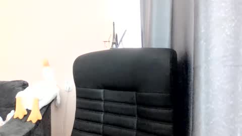 Oltereodora-lima online show from October 21, 2025, 6:14 am