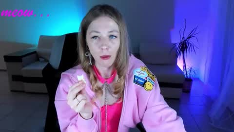 Sweet Meow nonude online show from October 15, 2025, 1:28 am