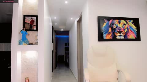 Snapshot of meelanyalejandraa chatting on January 20, 2025, 5:48 am MelanyAlejandra online show from January 20, 2025, 5:48 am