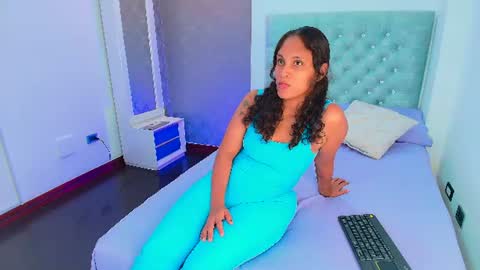 Snapshot of meelek_ chatting on July 21, 2026, 3:42 am . online show from July 21, 2026, 3:42 am