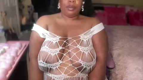 Southern Peach online show from March 31, 2026, 3:52 am