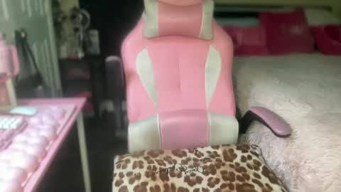 Southern Peach online show from April 17, 2026, 4:15 am