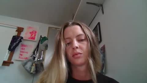 meeturmakers online show from September 20, 2025, 10:33 pm