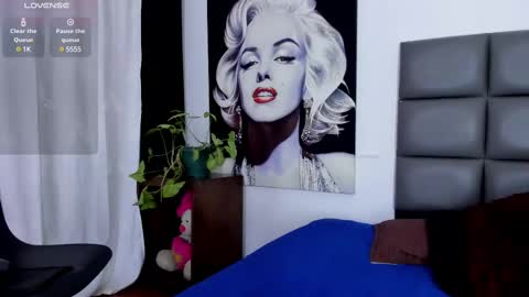 Snapshot of megan_al chatting on January 25, 2025, 1:41 pm emily online show from January 25, 2025, 1:41 pm