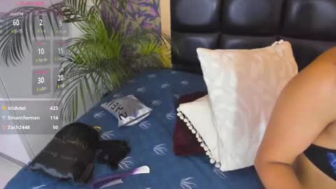 Snapshot of megan_al chatting on February 25, 2025, 6:31 pm emily online show from February 25, 2025, 6:31 pm