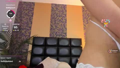 Snapshot of megan_al chatting on February 28, 2025, 6:41 pm emily online show from February 28, 2025, 6:41 pm