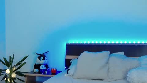 Megan Blazee  online show from February 27, 2025, 10:42 pm