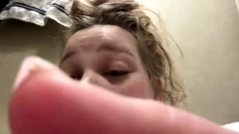 Snapshot of megan_blondiee chatting on February 10, 2025, 4:30 am Blondie online show from February 10, 2025, 4:30 am