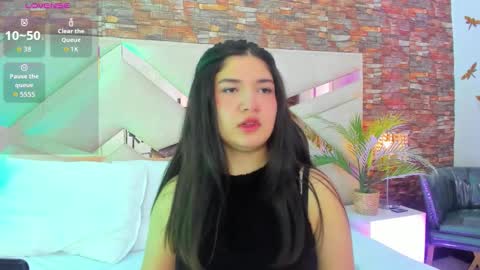 Snapshot of megan_devon chatting on February 5, 2026, 1:49 pm online show from February 5, 2026, 1:49 pm