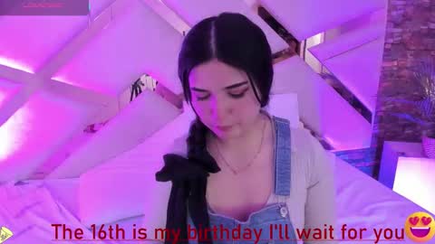 Snapshot of megan_devon chatting on February 13, 2026, 2:02 pm online show from February 13, 2026, 2:02 pm