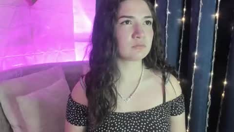 Snapshot of megan_devon chatting on March 13, 2026, 12:01 pm online show from March 13, 2026, 12:01 pm