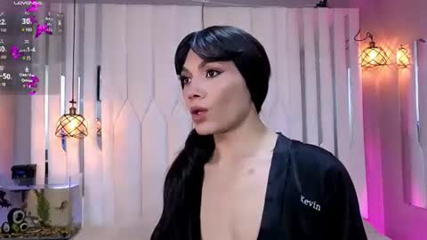 megan do santos online show from June 30, 2026, 7:37 pm