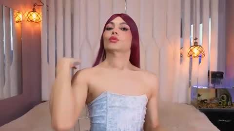 megan do santos online show from July 18, 2026, 7:50 pm