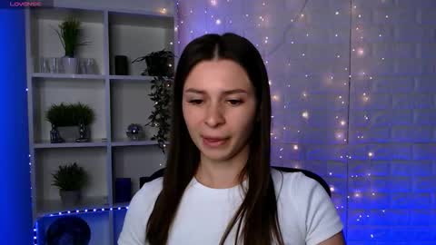 Megan online show from September 17, 2025, 9:33 am