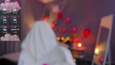 Megan Nelson online show from February 19, 2025, 1:28 pm