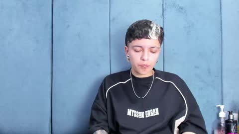 megan_thompsonn_ online show from June 7, 2026, 2:37 am