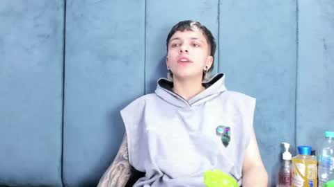 megan_thompsonn_ online show from June 25, 2026, 2:22 am