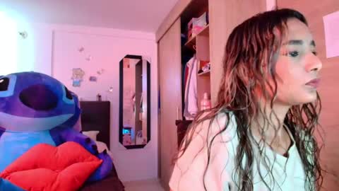 Snapshot of meganadriels96 chatting on April 17, 2026, 8:12 pm M E G A N online show from April 17, 2026, 8:12 pm