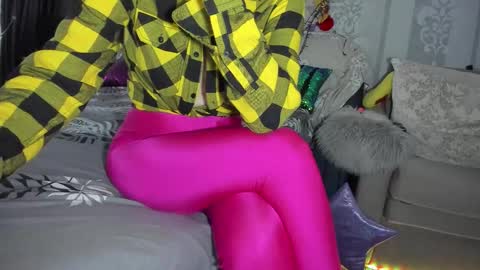 Nicki--------- Welcome to my Room online show from February 5, 2026, 7:57 am