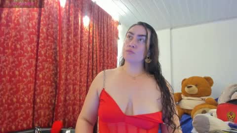 meganhotcurvy online show from July 13, 2026, 12:19 pm