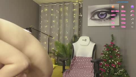 Snapshot of meganiex chatting on January 10, 2025, 8:29 am MeganieX online show from January 10, 2025, 8:29 am