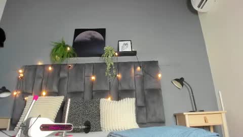 MEGAN online show from July 4, 2026, 4:07 am
