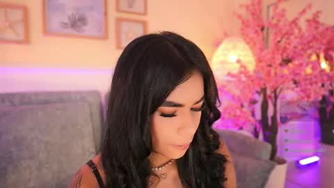 Megan Lowell online show from May 1, 2026, 7:07 pm