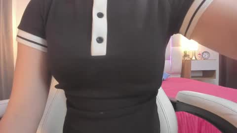 Megan Queen online show from May 2, 2026, 12:43 pm