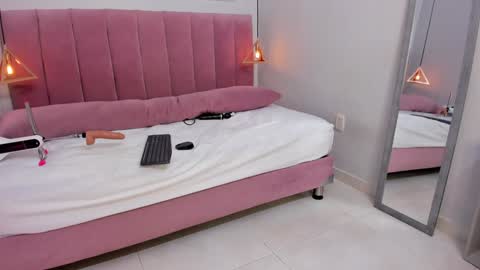 Snapshot of megansaenz_1 chatting on January 30, 2025, 1:11 am Megan online show from January 30, 2025, 1:11 am